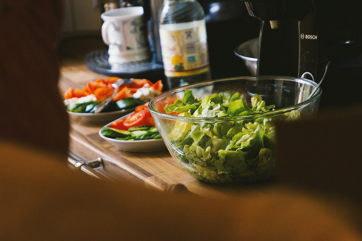 Publishing and updating nutrition guides
